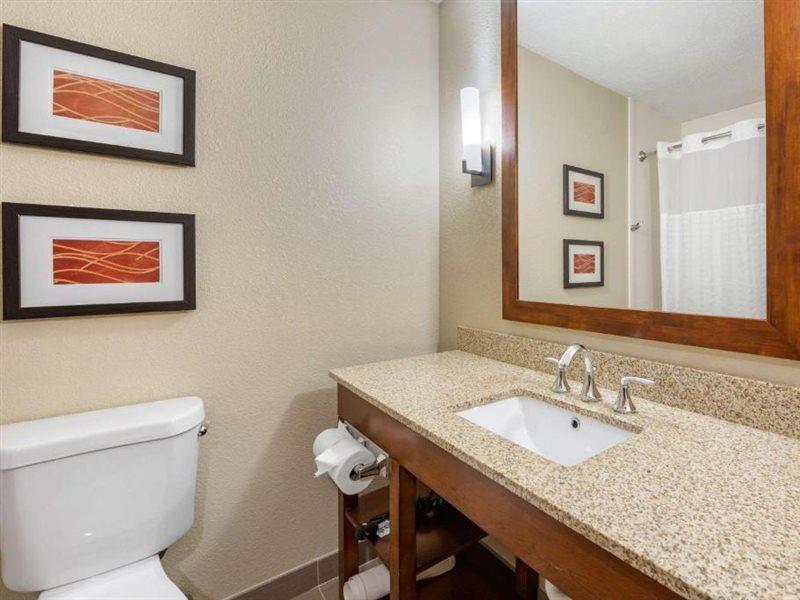 Comfort Inn Splash Harbor Bellville Εξωτερικό φωτογραφία