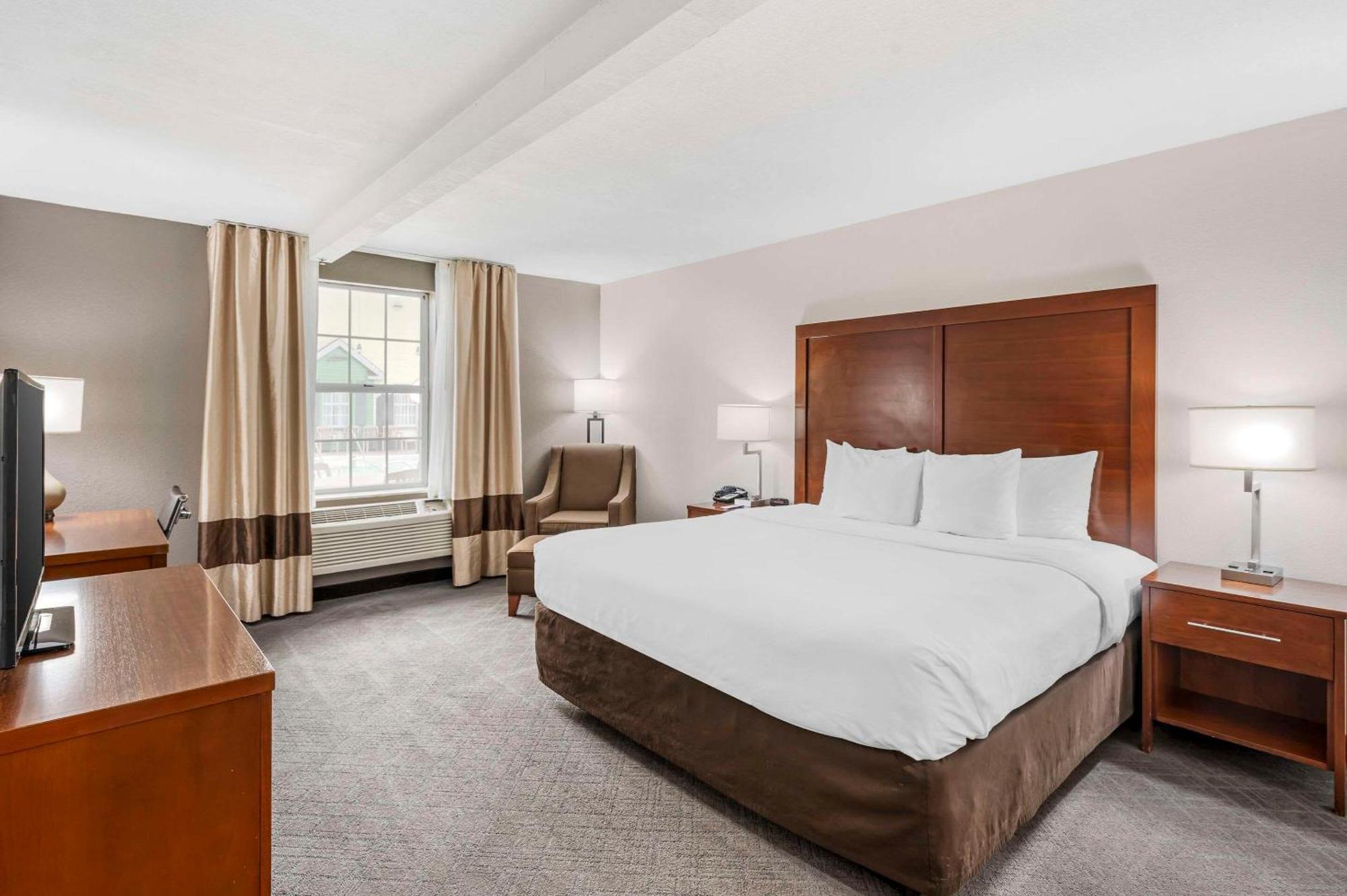 Comfort Inn Splash Harbor Bellville Εξωτερικό φωτογραφία