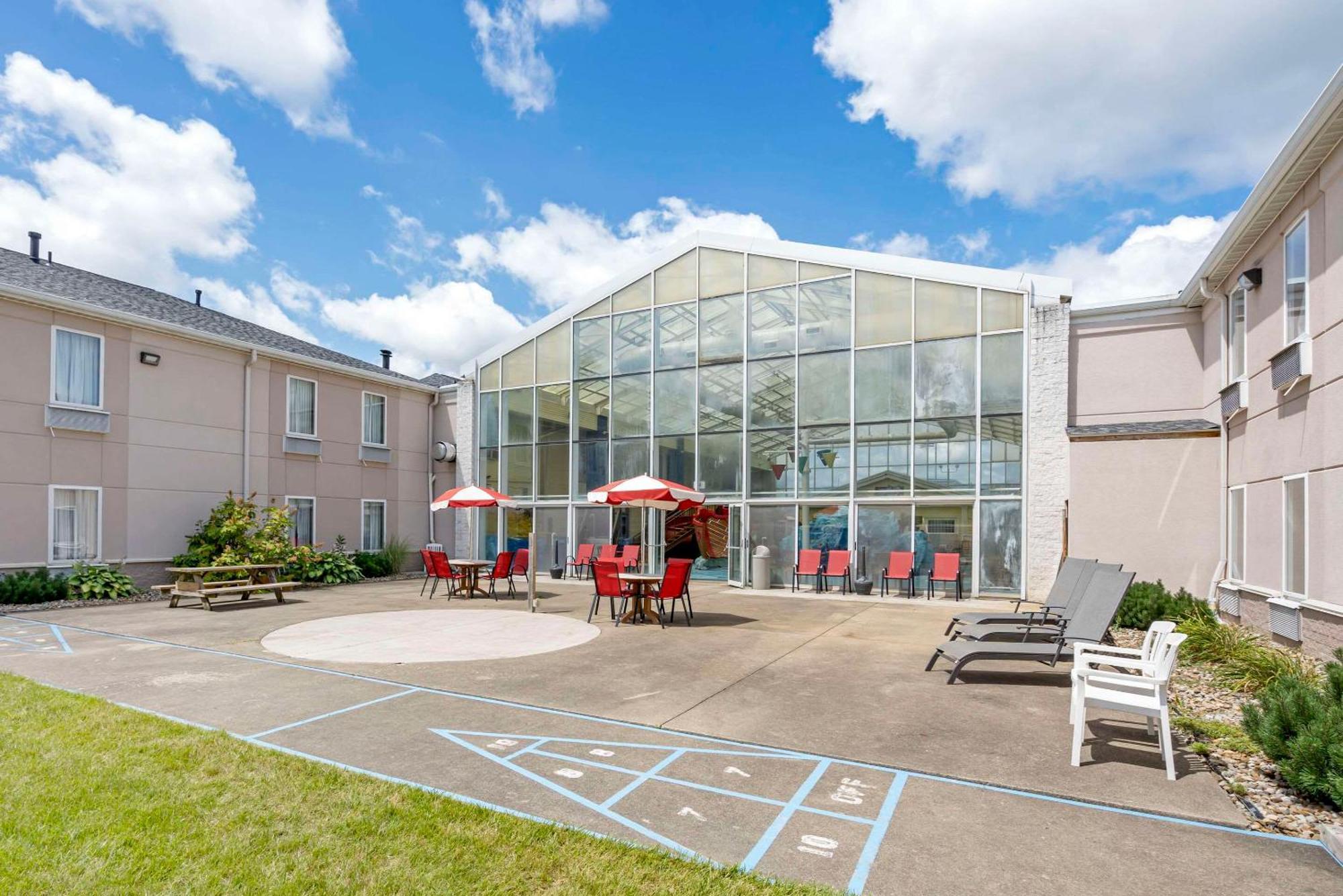 Comfort Inn Splash Harbor Bellville Εξωτερικό φωτογραφία