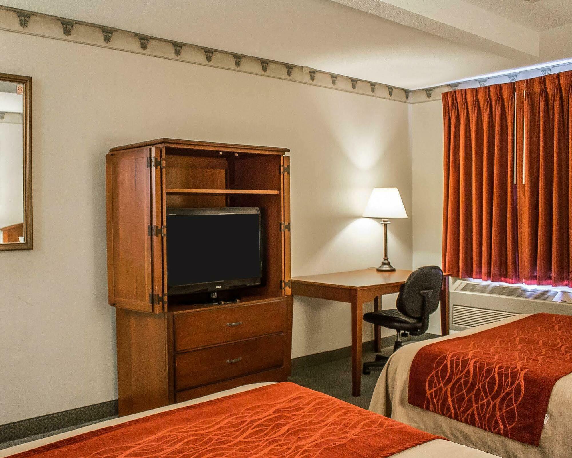 Comfort Inn Splash Harbor Bellville Εξωτερικό φωτογραφία